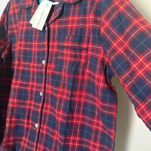 The Company Store girls flannel night shirt. Color red and navy. Size 14/16 NWT - Picture 3 of 6